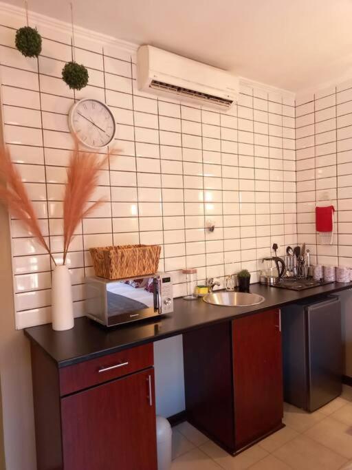 Best Overnight With Free Wifi. Modern & Private Bloemfontein Luaran gambar